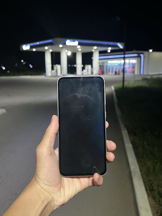 Продаю Samsung s23 fe