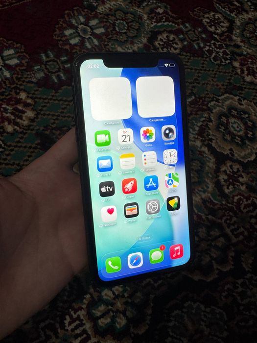 Sotiladi IPhone 11 128 tali 81%