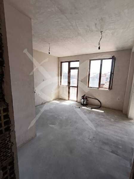 Тристаен апартамент в Поморие 92248