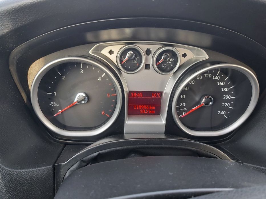 vand Ford Focus 1.6 TDCI, 120.000 km (reali)