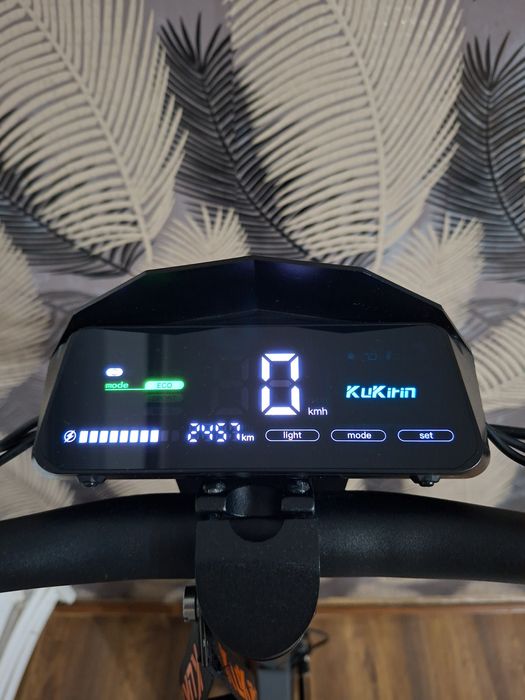 Trotineta electrica Kukirin G2 2025