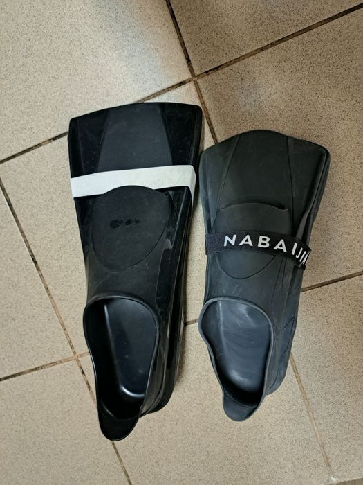 Pluta  inot pentru piscina