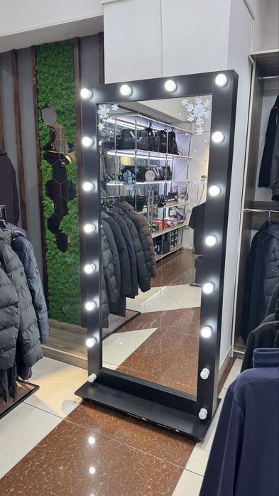 Зеркало с подсветкой