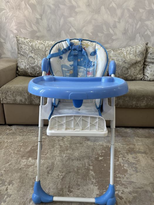 Продам стульчик для кормления малыша.
