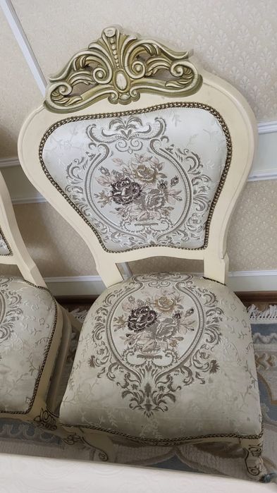 Продам стол со стульями