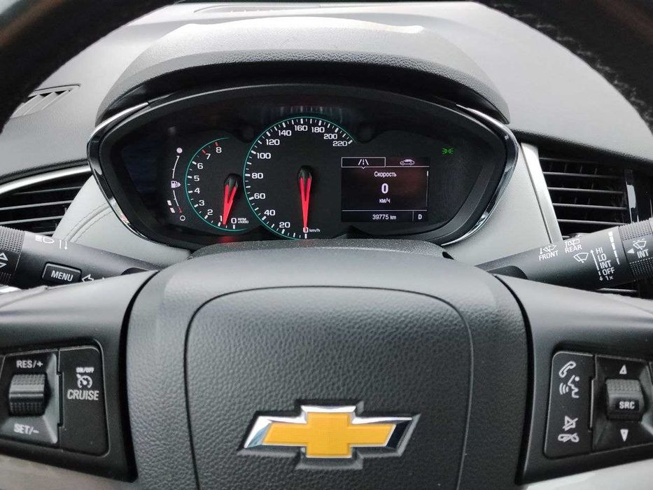 Продаётся Chevrolet Tracker 1, 2020 года