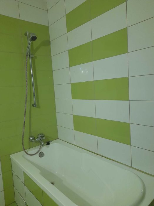 Proprietar, inchiriez apartament 2 camere, zona Tilisca