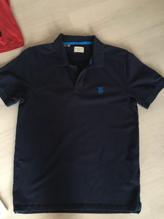 Vand set tricouri( M/L) de barbari.