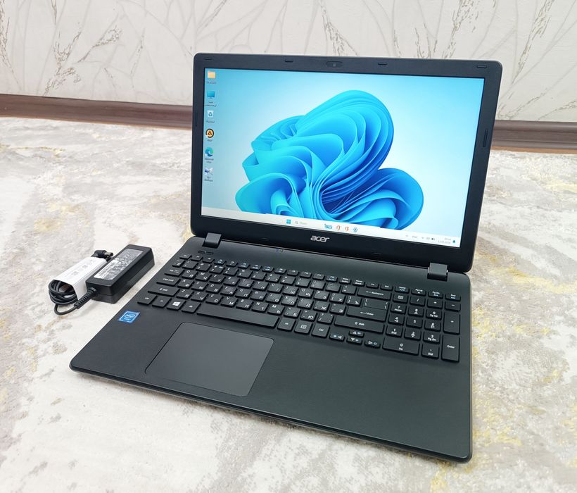 Ноутбук ACER Windows 11.
