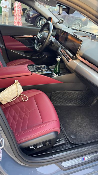 BMW i5 L35 dop srochny