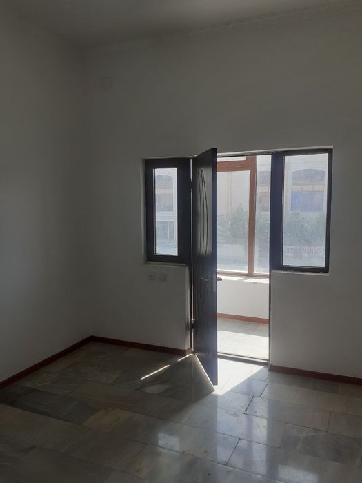 Ижарага берилади!!