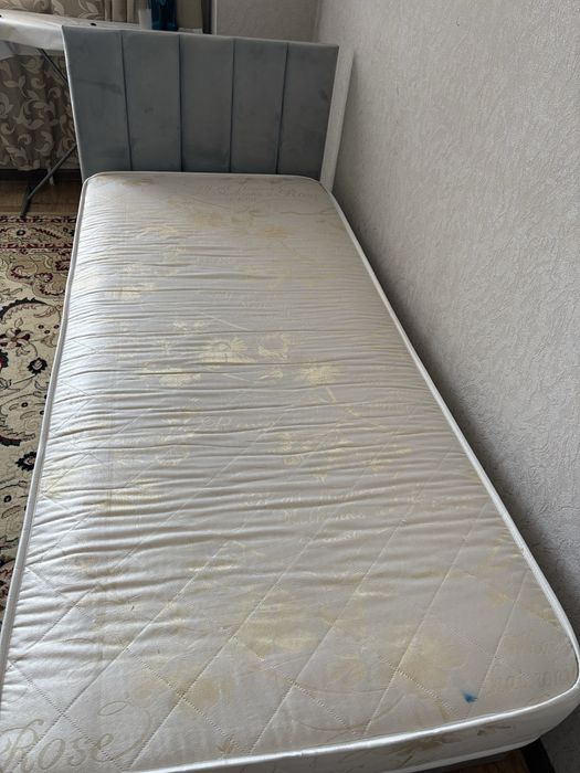 Кравать и матрас