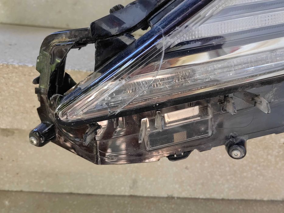 Фар Toyota Camry Xv70 2017 LED ляв / Фар Тойота Камри Оригинален