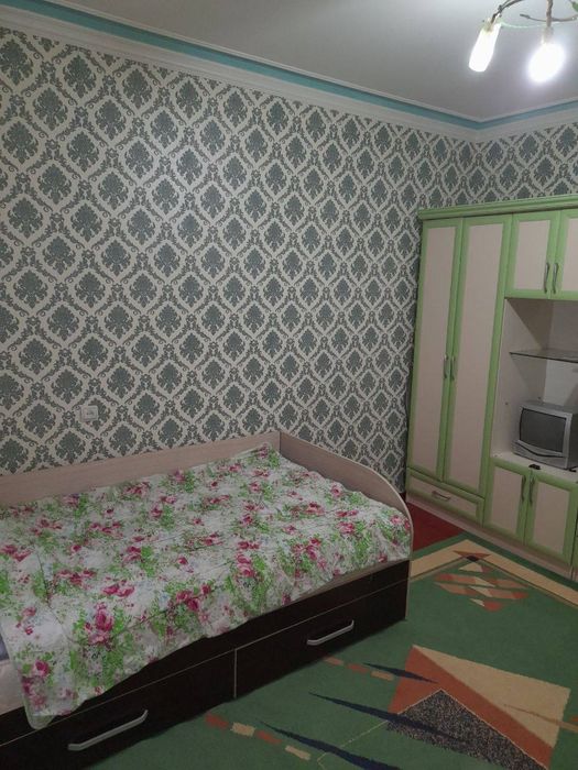 Assalomu alaykum 4 xonali kvartira arenda beriladi faqat qizlarga