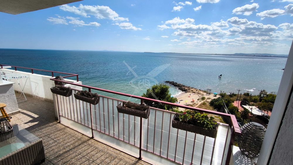 Тристаен - Свети влас