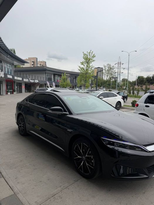 BYD Han 2025 — 4