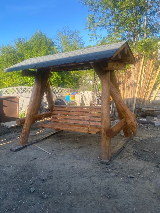 Vând leagăn din lemn masiv