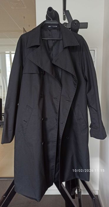 Зара/ Zara- черен дамски шлифер, размер М (38)