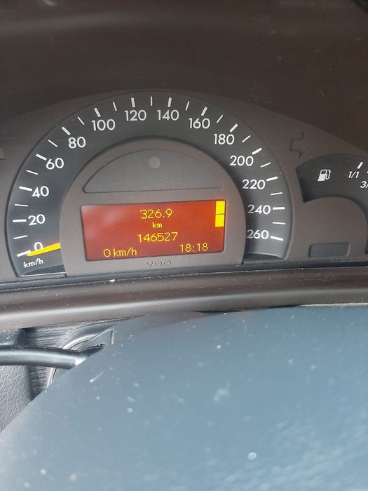 Vand Mercedes C220