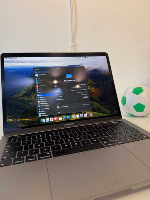 MacBook Pro 13" 2019 i5 8GB - stare buna, functional