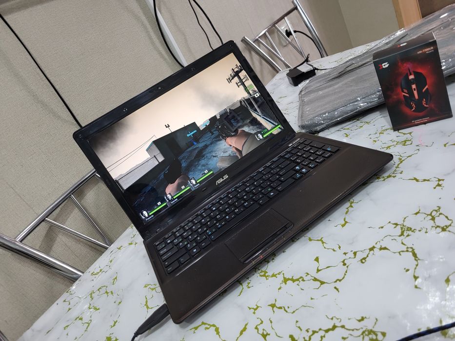 Ноутбук офисный Asus
