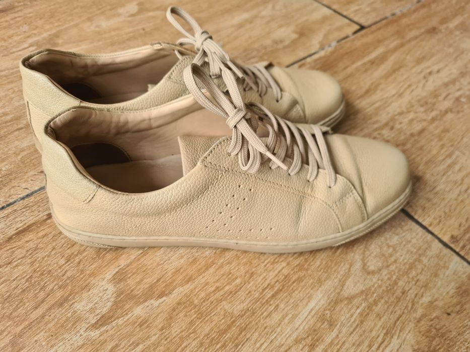 Vand pantofi piele sport dama