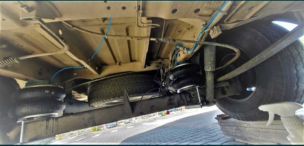 Mega reduceri Kit perne aer suplimentare iveco ford fiat , montaj