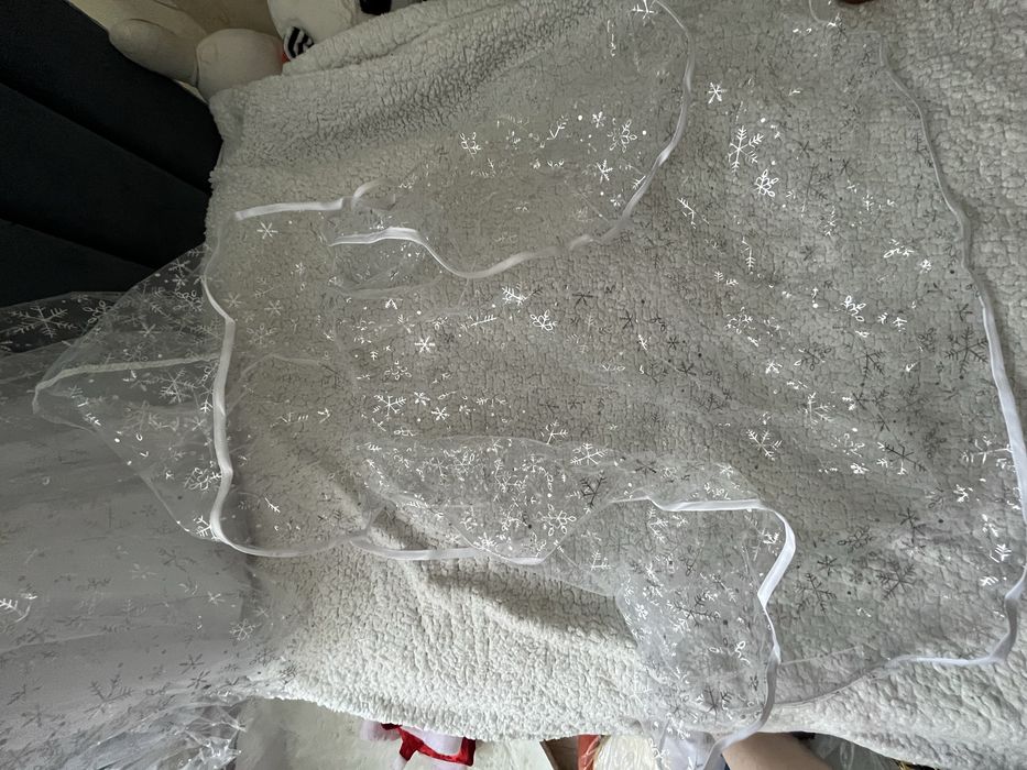 Продам костюм снежинки