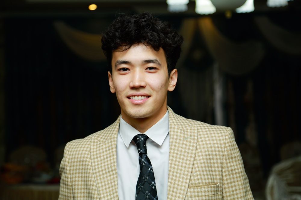 Тамада, шоумен, певец в Астане