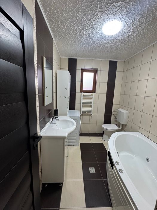 Casă duplex de vânzare – Santandrei, județul Bihor