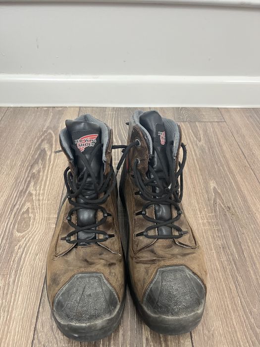 Продается спецовки и обуви