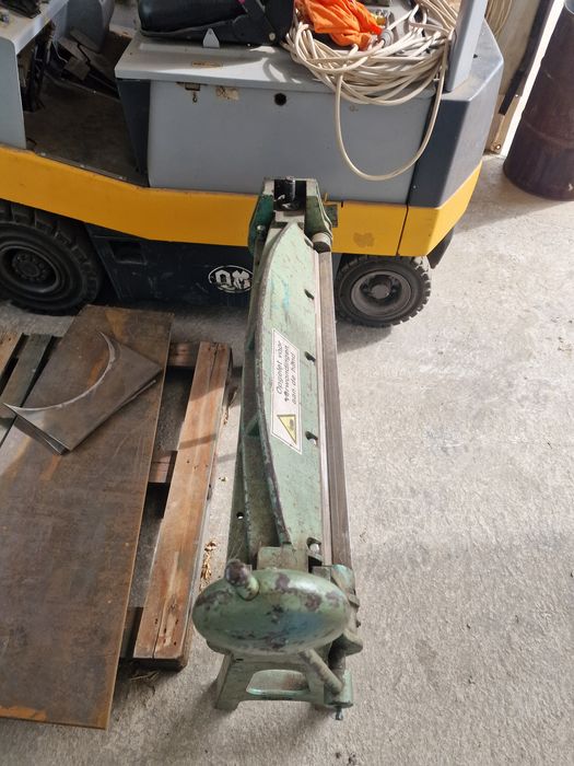 Abcant indoit tablă