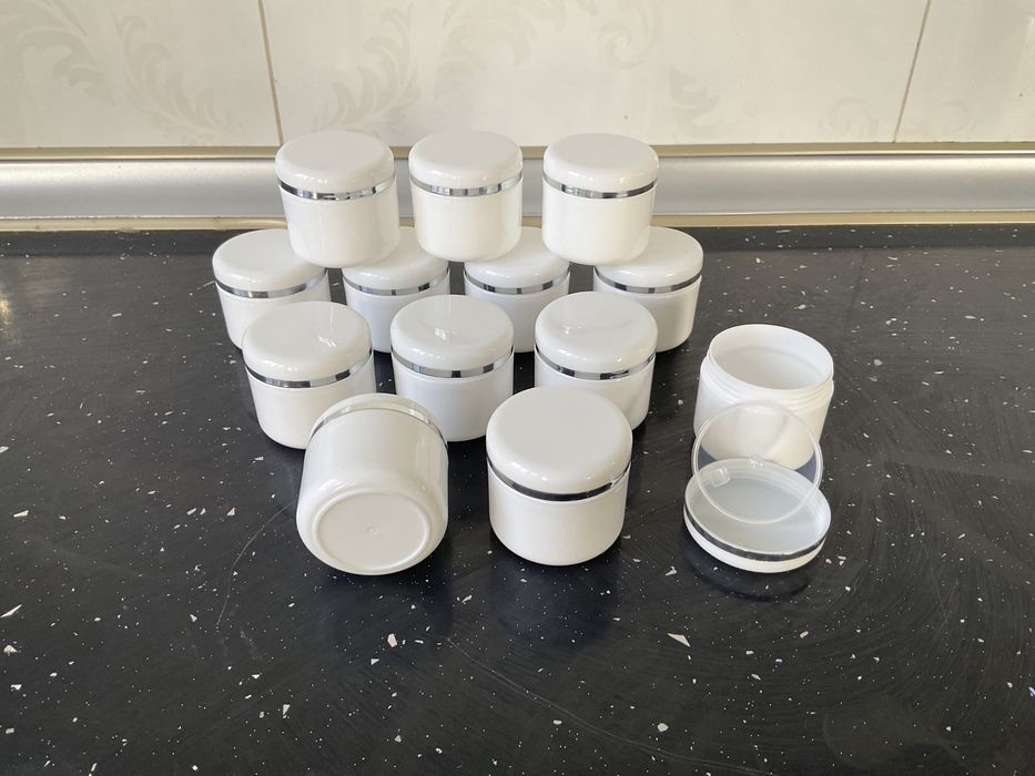 1. Флаконы ПЭТ и стекляные баночки для косметических средств и кремов