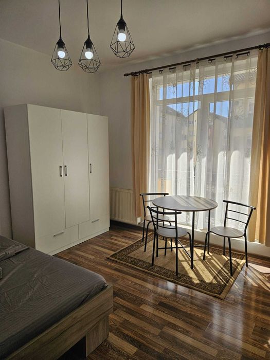 Inchiriez garsoniera 32mp in cartier Turnisor strada Frunzei