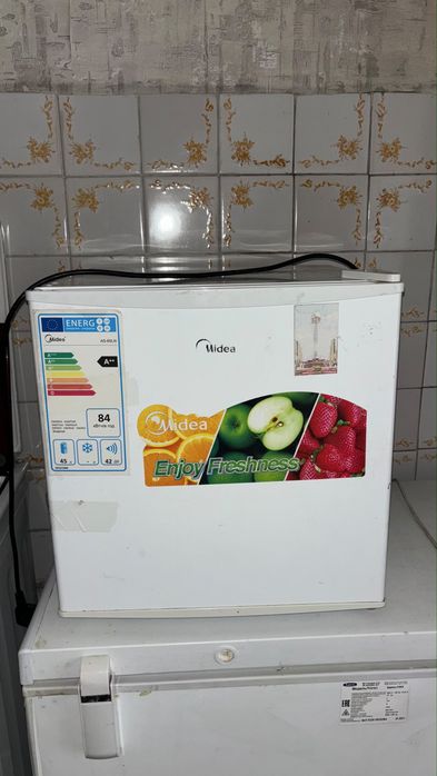 Продаю холодильник