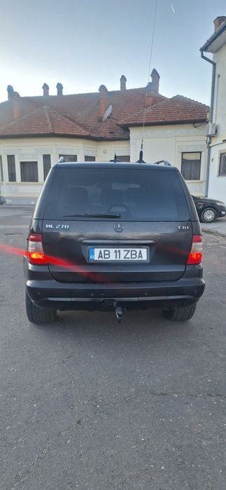 Mercedes ML 2.7 autoutilitara