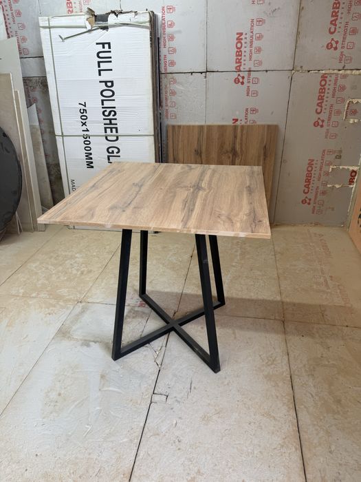 Стол размер 80*80