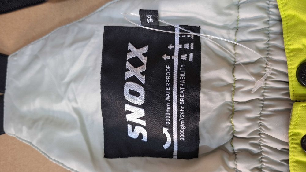 Pantaloni de iarna  SNOXX pentru copii/ adulți marimea  S sau 164