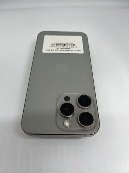 15 pro max 256 gb 87%