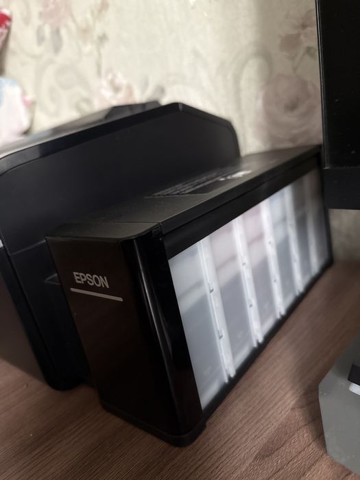Продается принтер епсон L805