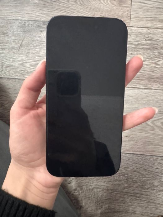 Айфон 15 с гарнатией