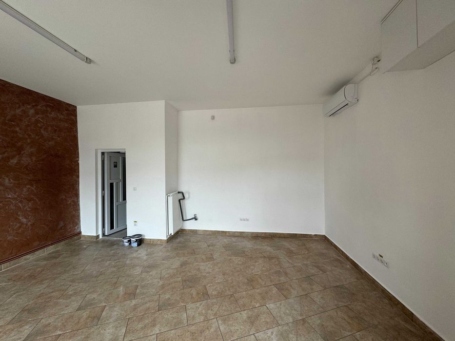 Spatiu Comercial, Birou, Spatiu de Depozitare etc.