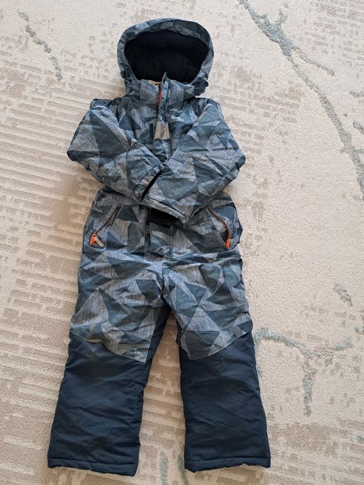 Продам детский зимний комбез