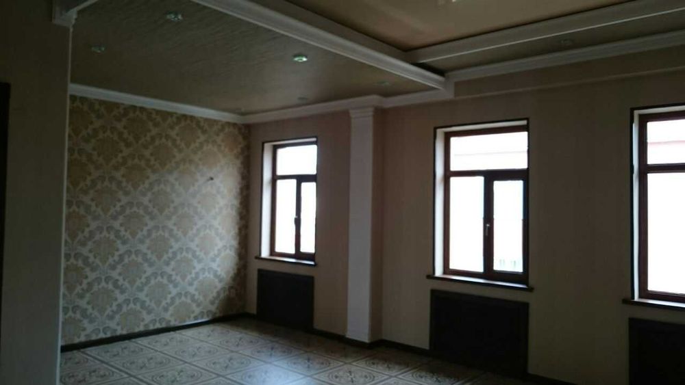 Дом под офис 1300 м² 2-этажа 20-комнат 12-соток бассейн микроклимат