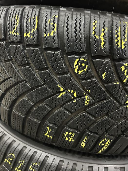 225/40/18 4 бр Зимни  Bridgestone