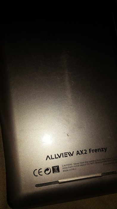 Vînd 2 tablete ambele functionale