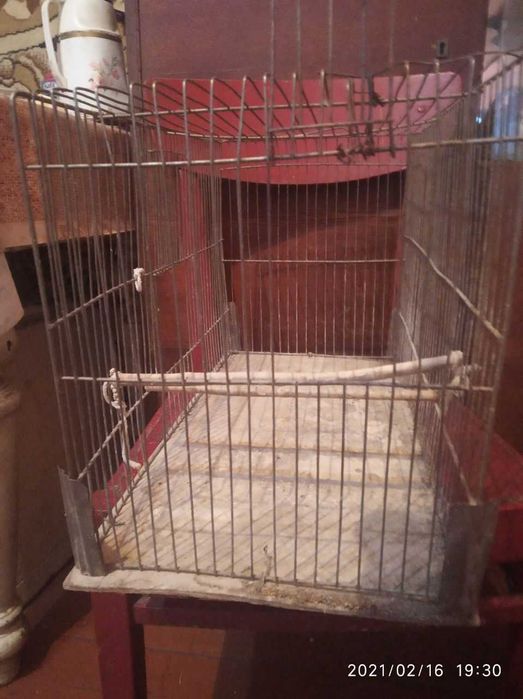 Клетка для птиц.