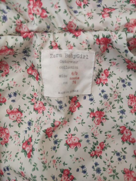 Продам куртку для девочек