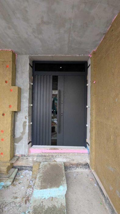 Usa de  intrare casa