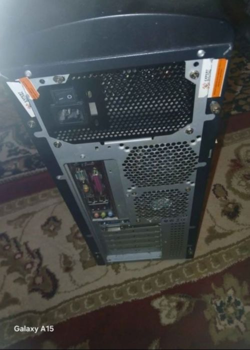Unitate  pc deluxe  i7 ,quadro fx1800,12gb ssd256gb ,1tb hdd